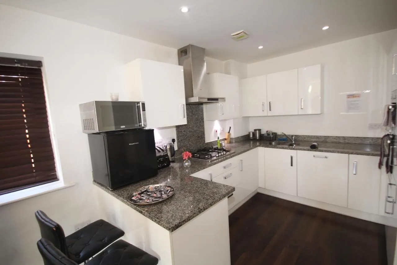 The Langley House Villa Slough
